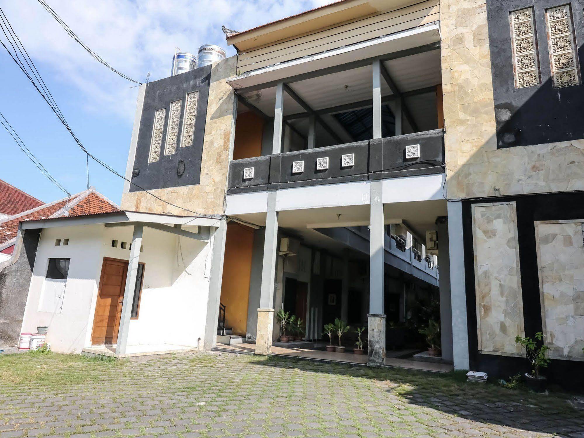 Super Oyo 91495 Hotel Indah Residence Denpasar Exterior foto